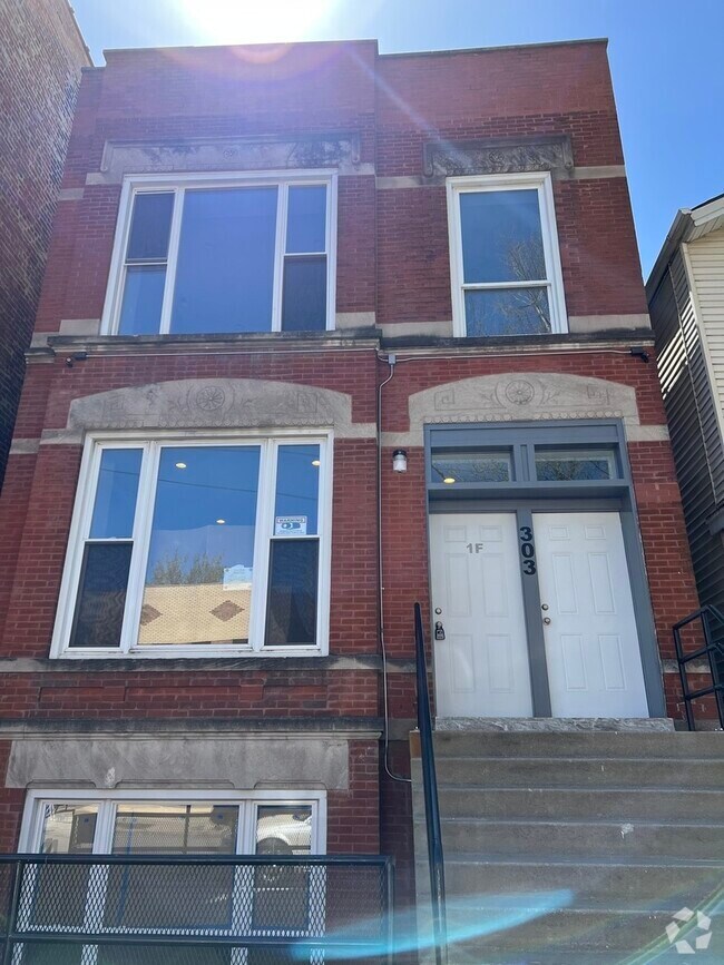 Building Photo - 303 W 24th St Unit 1 Rental