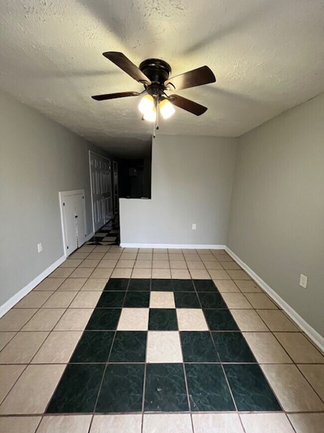 Photo - 728 N Broadway Unidad 728 N. Broadway  B