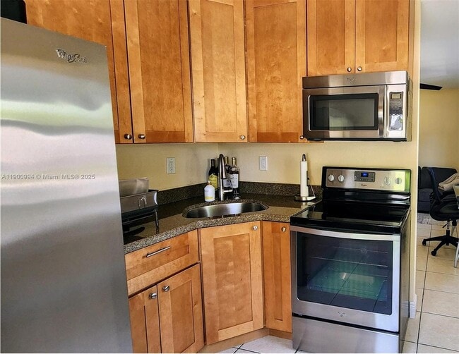 Photo - 300 SW 20th St Unit 1-4