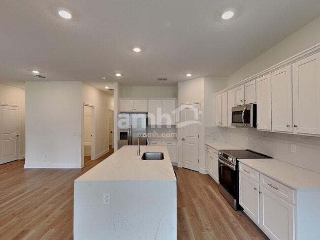 Photo - 5992 Pinewood Ests Dr