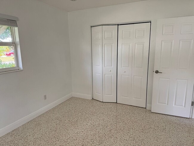 10985 90th Ave