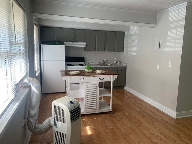 Photo - Charming One Bedroom Apartment In The Heart of Plaza Midwood!