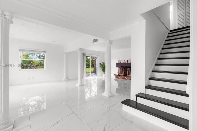 Photo - 7601 NW 82nd Terrace