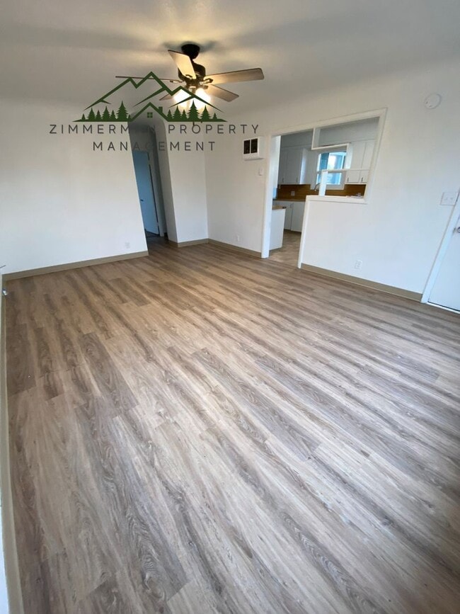 Photo - 2128 Centennial Blvd