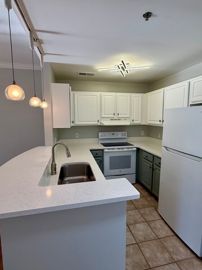 Photo - 1101 Juniper St NE Unit Park Central Condo # 329