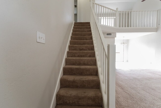 Photo - 16111 Rosenridge Dr