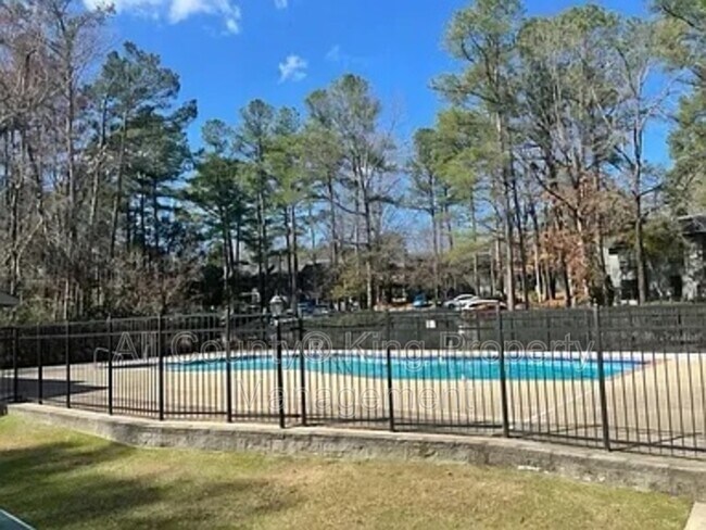 Photo - 1866 Tryon Dr Unit 8