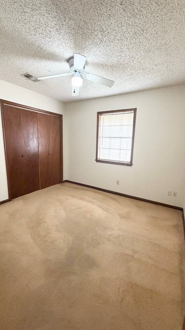 Photo - 610 Natalie Dr