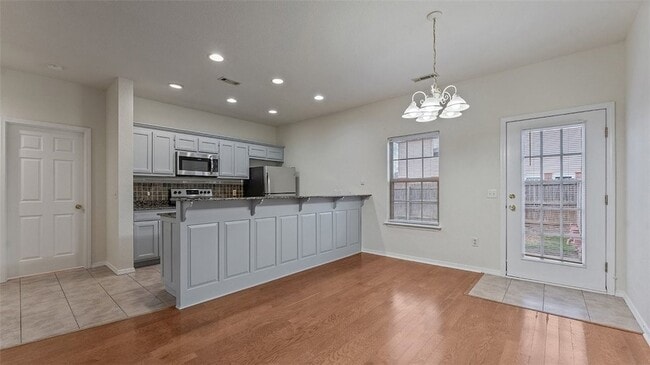 Photo - 3000 SW Windrift Ave