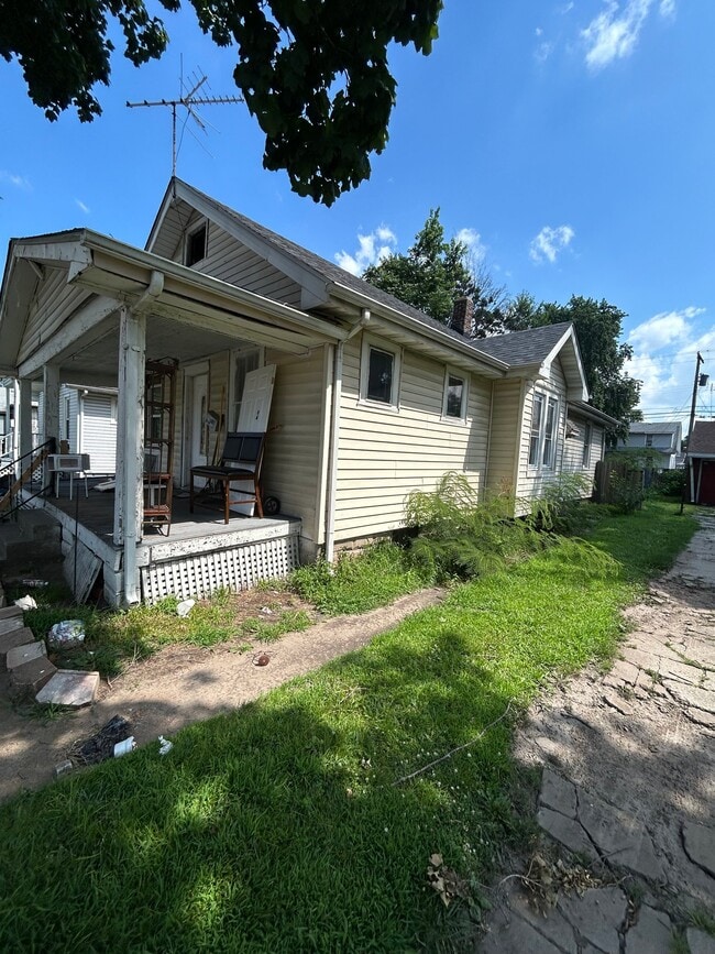 Photo - 2410 Sheridan Ave