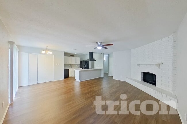 Photo - 10022 Deer Hollow Dr