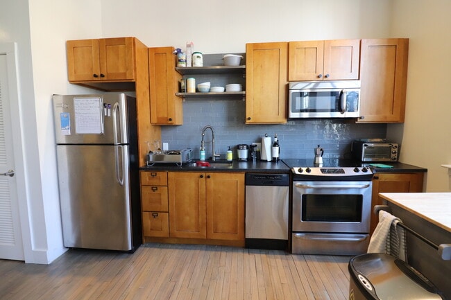 Photo - 20-26 Sunnyside St. Unit 15 Unidad 15
