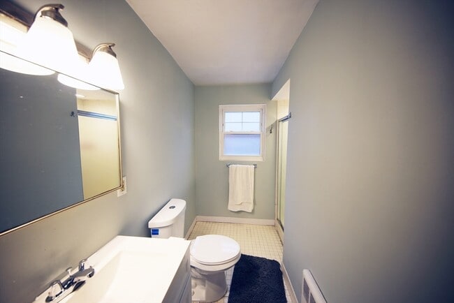 15 Heath St Unit 1