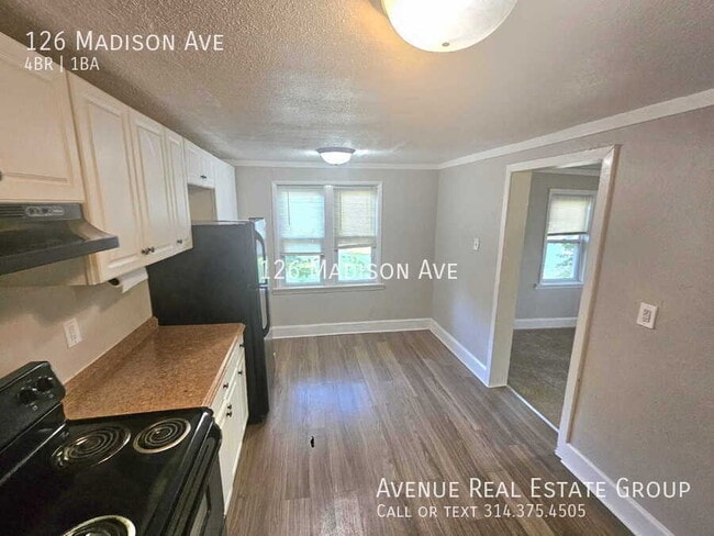 Photo - 126 Madison Ave