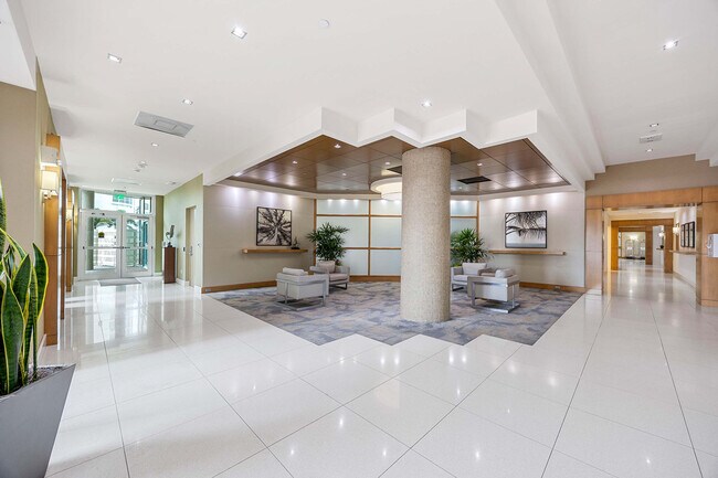 Photo - 4651 Gulf Shore Blvd N