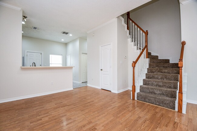 Photo - 4230 Benard Ct