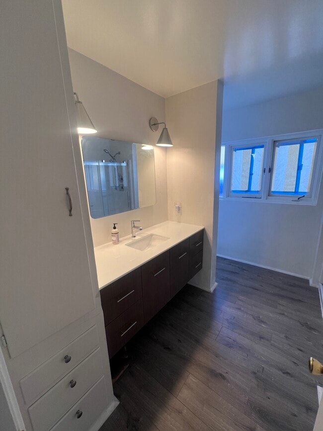 Photo - 1300 Dunning Dr