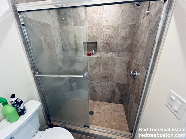 Photo - 1028a Commonwealth Ave Unit 402