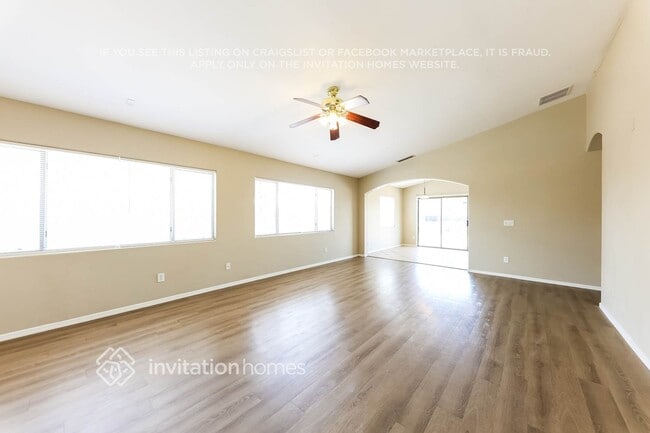 Photo - 5433 W Grove St