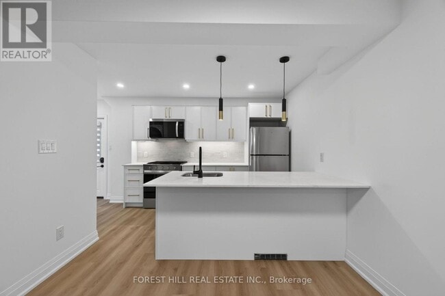 Photo - 221 Churchill Ave