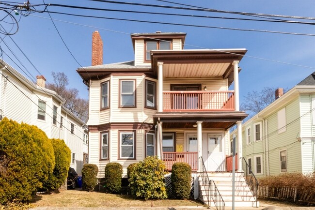 Photo - 134 Train St Apartment Unit 2