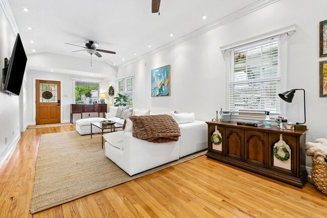 Photo - 509 Brockenbraugh Ct