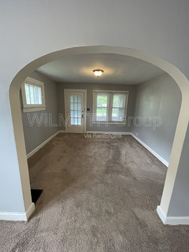 Photo - 831 N Emerson Ave
