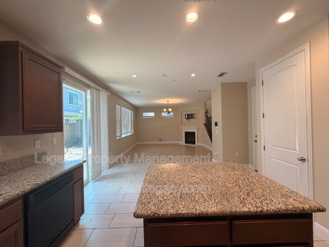 Photo - 3224 La Paz Dr