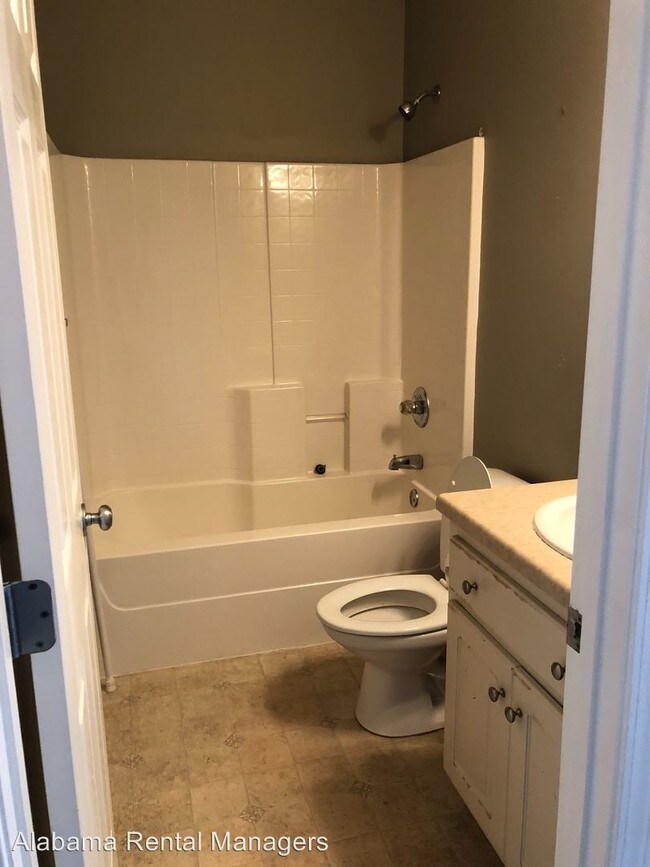 Photo - 3 br, 2 bath House - 2407 Alexander Drive