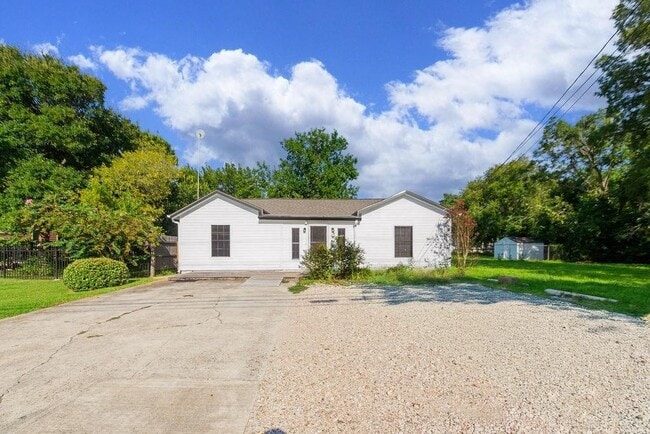 Photo - 2523 S Broadway St