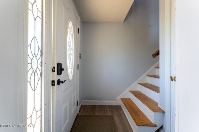 Photo - 406 Lawrence Dr