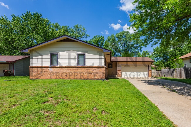 Photo - 2521 N Bleckley House