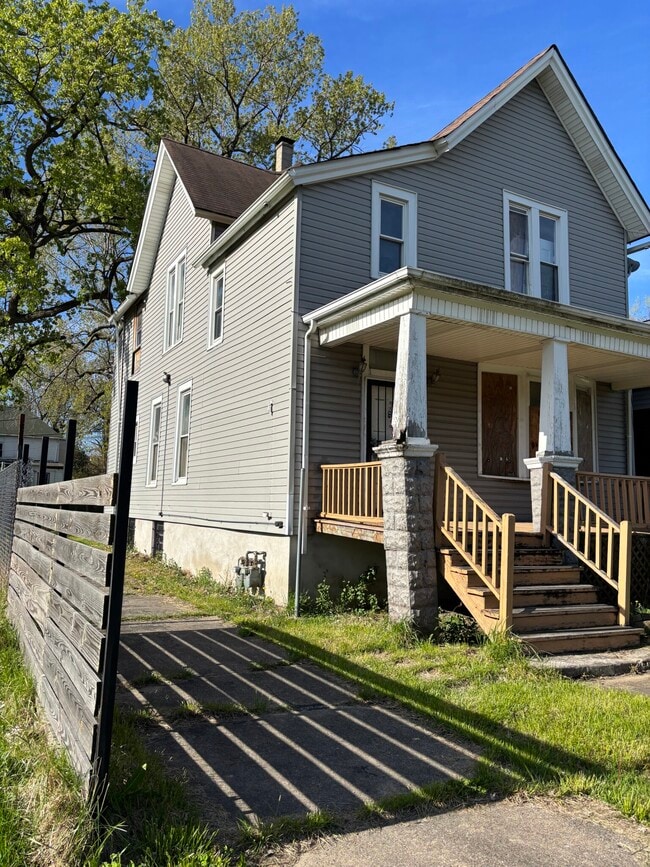 Photo - 545 W 62nd St Unit 2