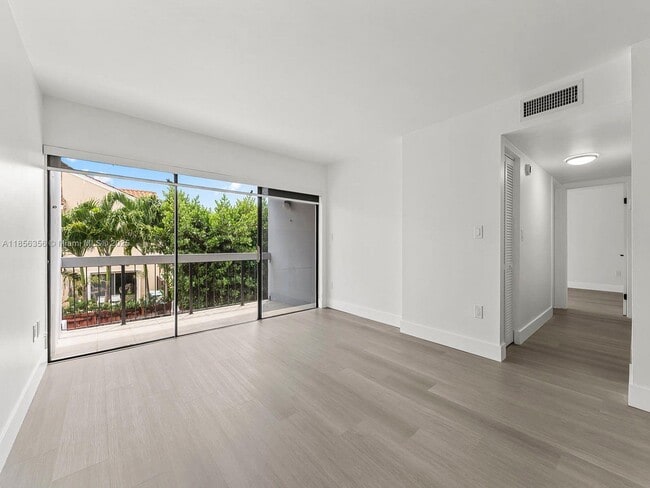 Photo - 13870 SW 62nd St Unit 204