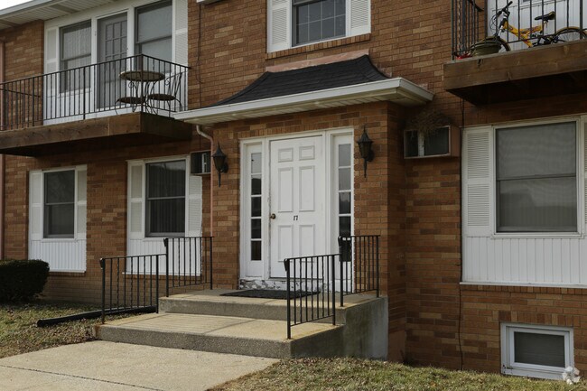 Eastown Villa Apartments - Eastown Villa Apartments