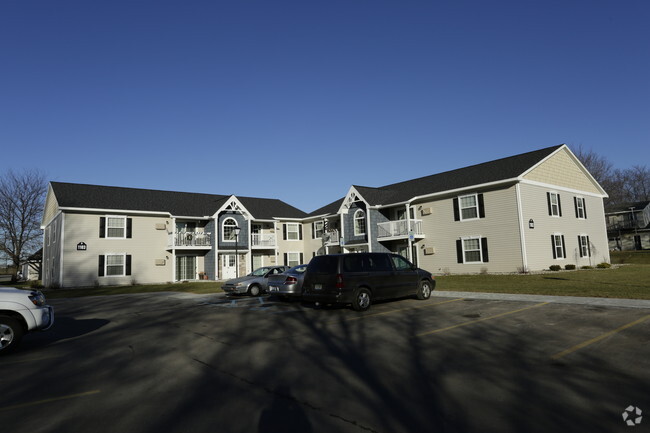Oak Creek Village Apartments - Oak Creek Village Apartments