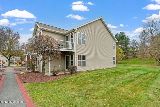 Photo - 25 Coralberry Ct