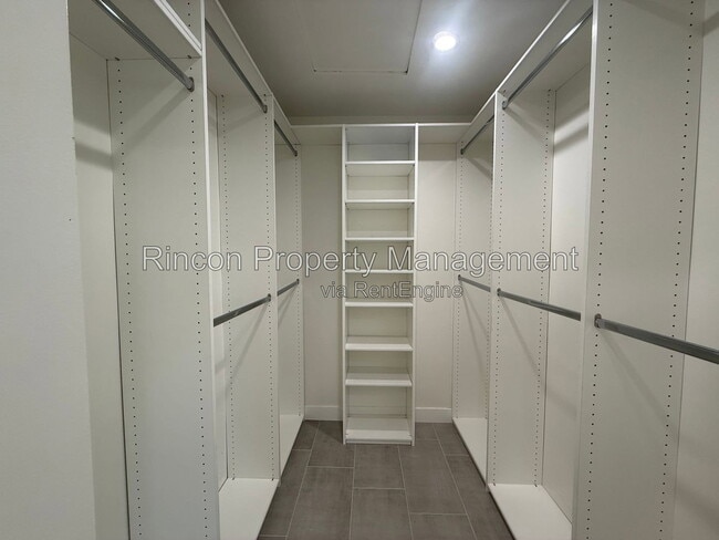 Photo - 13106 Knotty Pine St