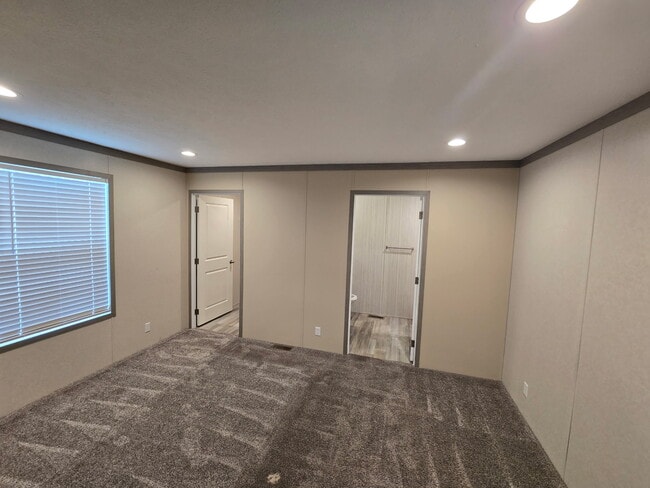 Photo - 3541 Wayside Terrace