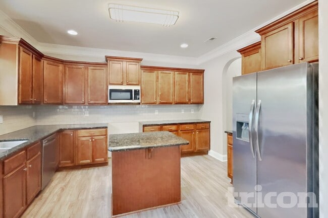 Photo - 401 Bruce Johnson Rd