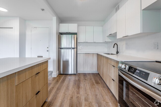 1BR, 1BA - 832SF - Kitchen - Park Vista Apartments