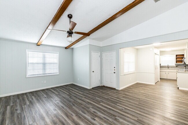 2/2 in Frenship Schools. LOCATION! 1/2 off first months rent!