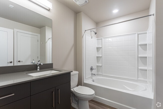 1BR, 1BA - 686 SF
