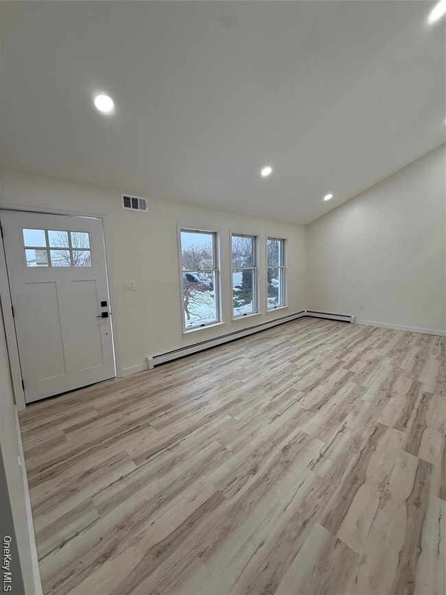 Photo - 24 Kimberly Ct