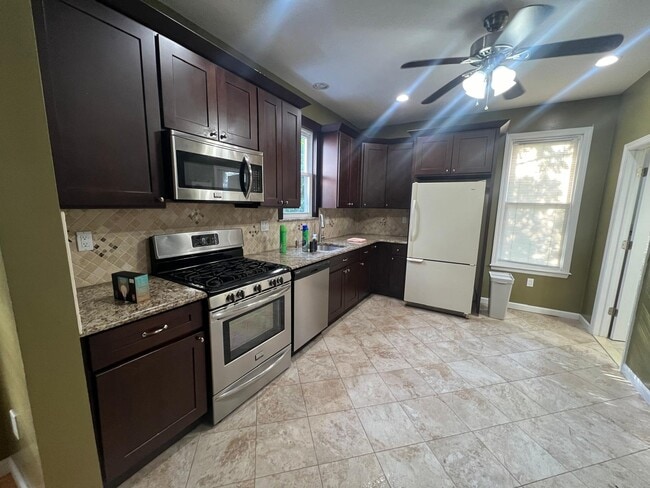 Photo - 432 Summer Ave