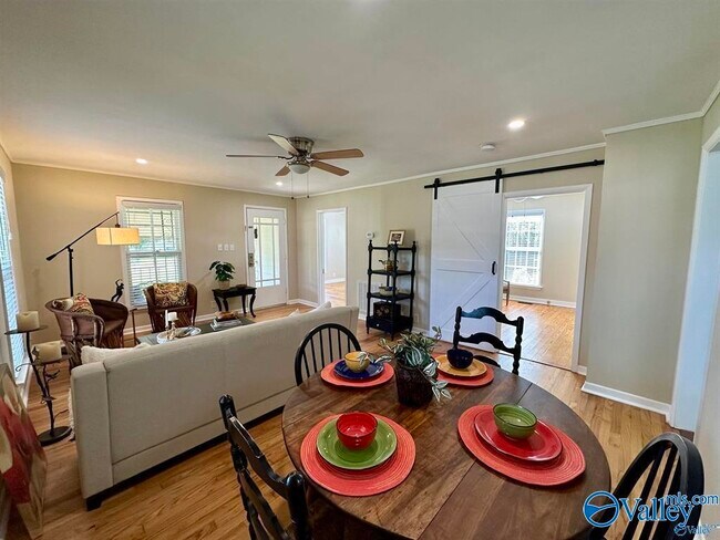 Photo - 1529 Mckinley Ave NE