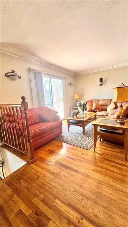 Photo - 1463 E 103rd St