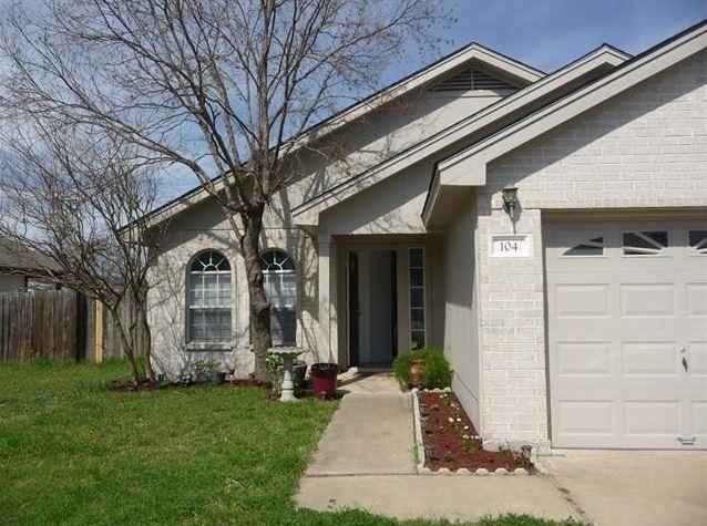 Photo - 104 Orgain St