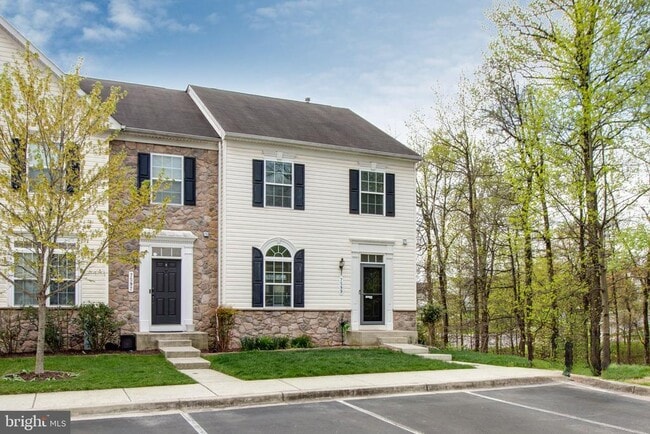 Photo - 7599 Taunton Ct