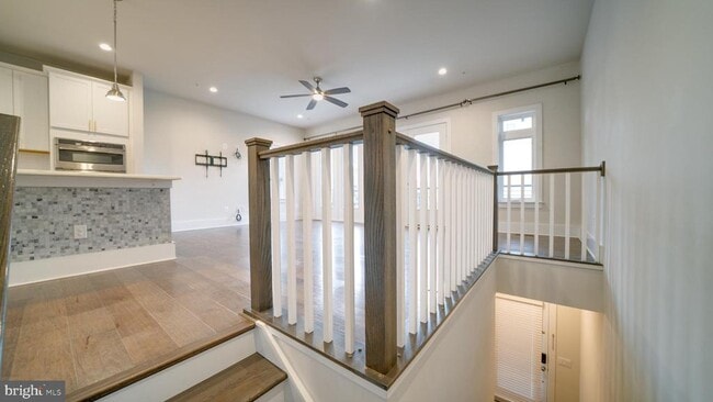 Photo - 43057 Pony Truck Terrace